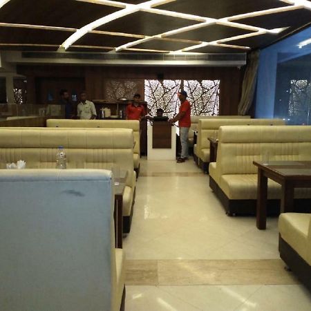 Saravanaa Residency มทุราย ภายนอก รูปภาพ
