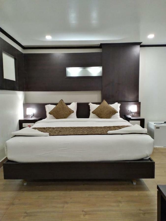 Saravanaa Residency มทุราย ภายนอก รูปภาพ