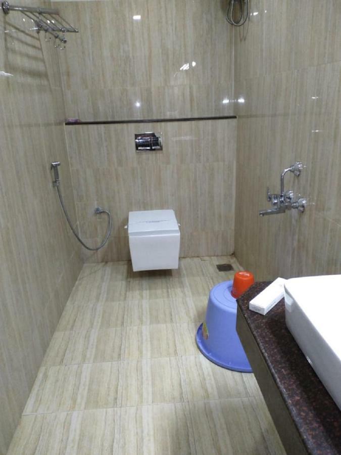 Saravanaa Residency มทุราย ภายนอก รูปภาพ