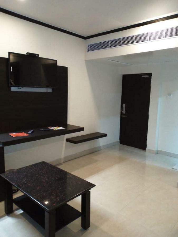 Saravanaa Residency มทุราย ภายนอก รูปภาพ